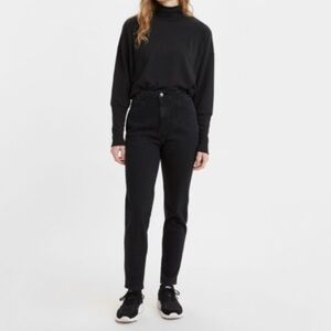 Levi’s Women’s Hollywood High Waisted Taper Jeans